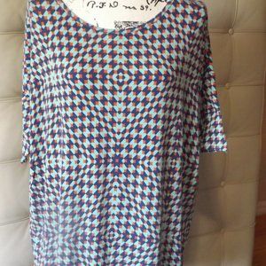 Price Drop! LulaRoe Optical Illusion Tunic
